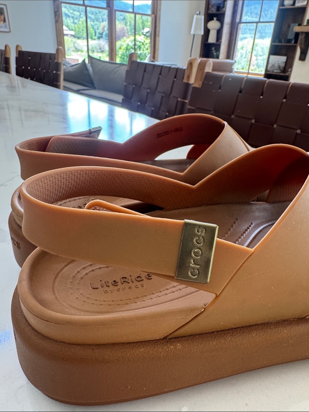 CROCS Brooklyn Women’s Tan Platform Crossover Slingback Sandals - Picture 3 of 4
